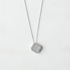The Diamond-Dust Clover Chain