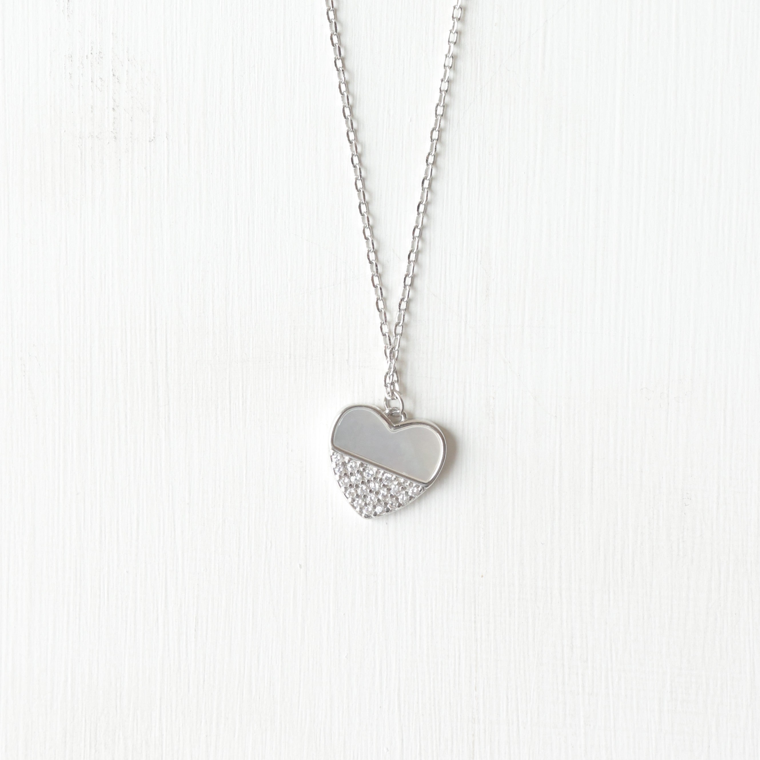 The Modern Romance Heart Chain
