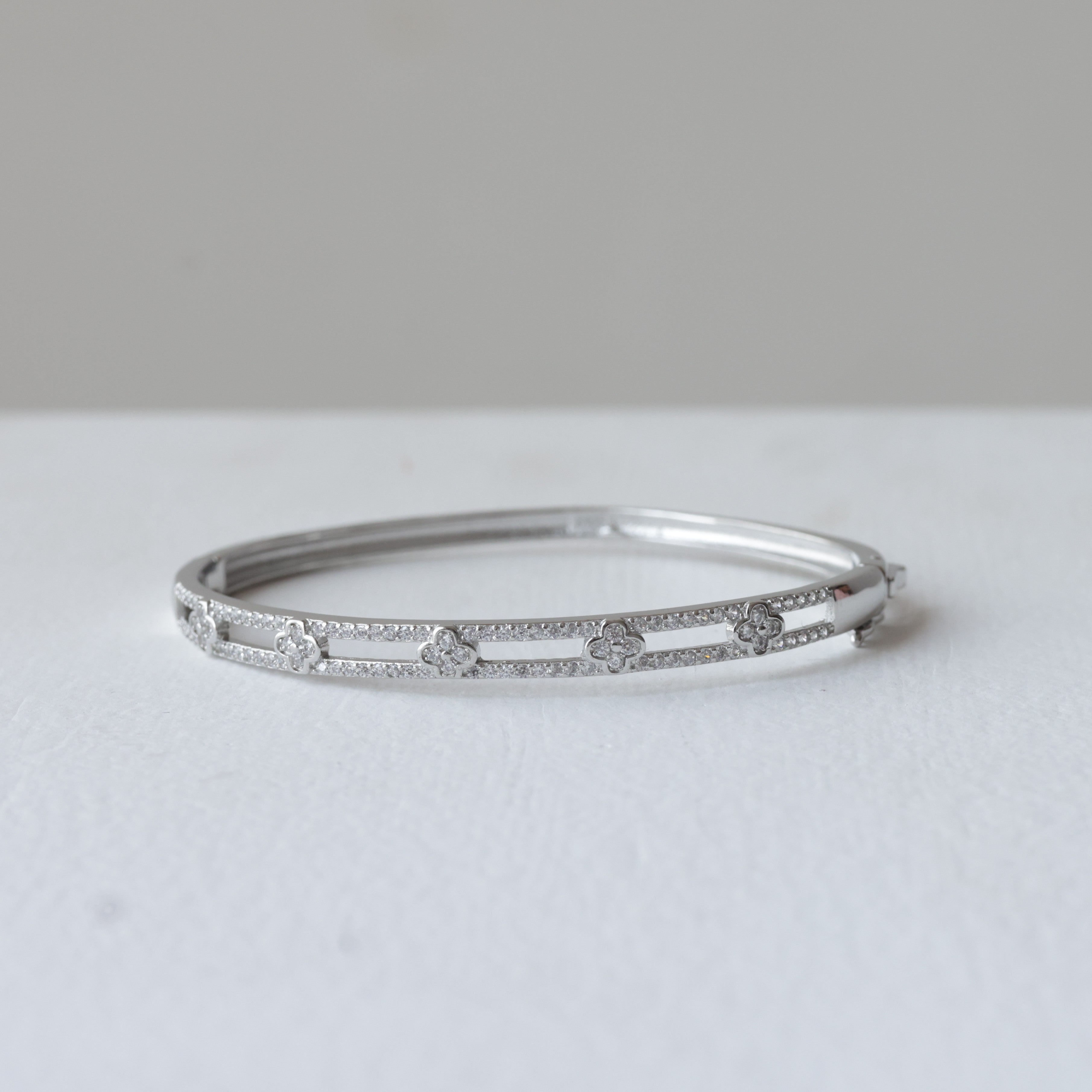 Pavé Quatrefoil 92.5 Silver Statement Kada