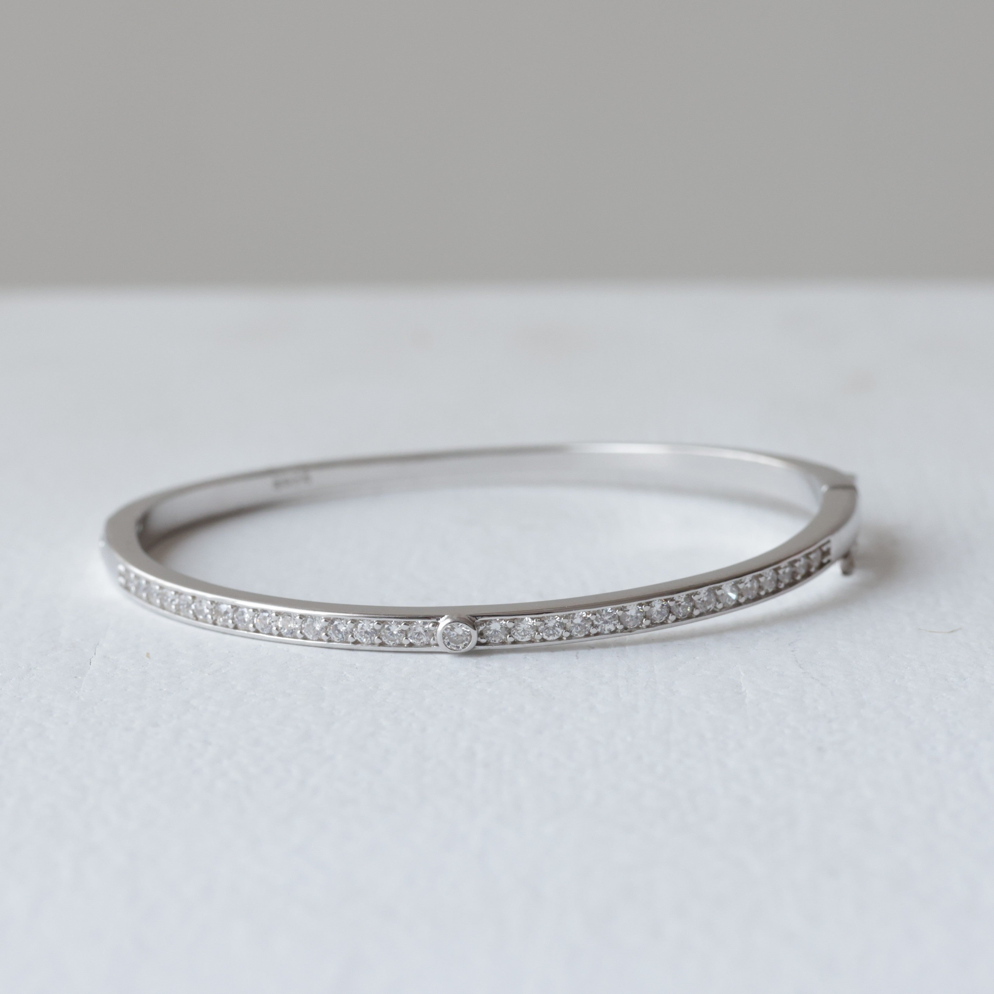 Slim Crystal Eternity 92.5 Silver kada