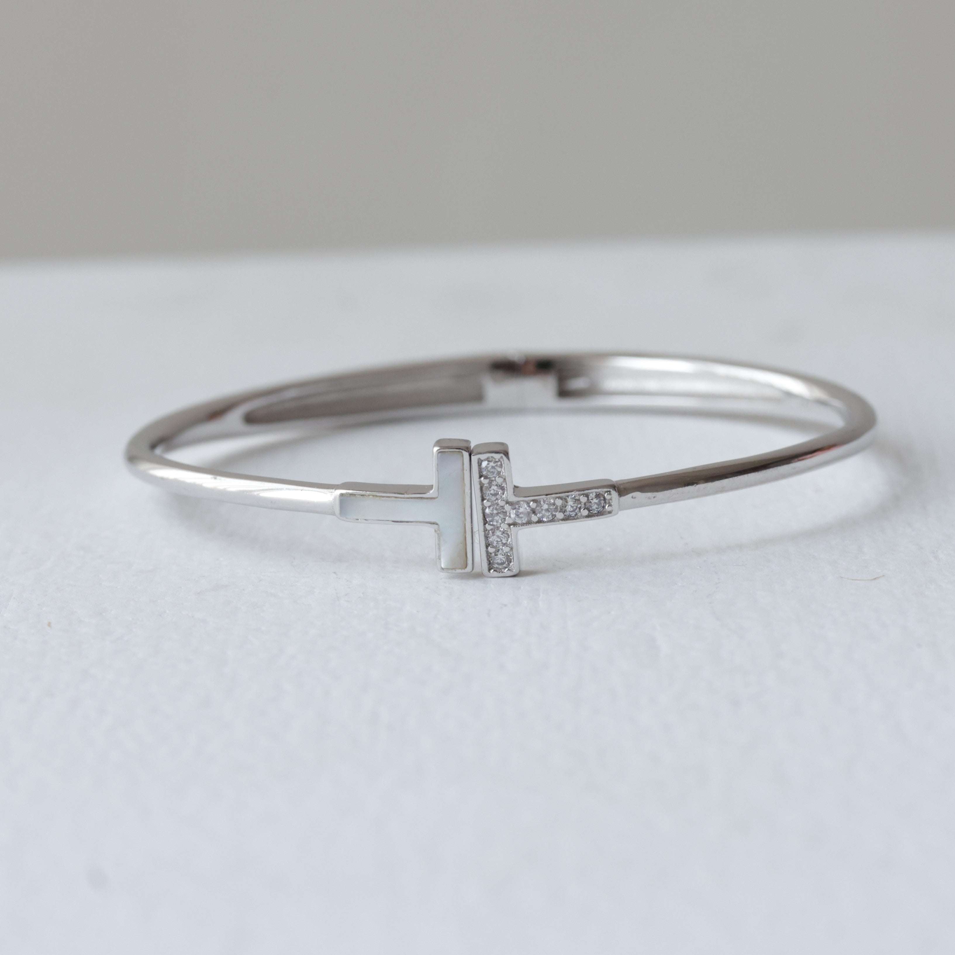 Pearl T-Wrap 92.5 Silver Kada