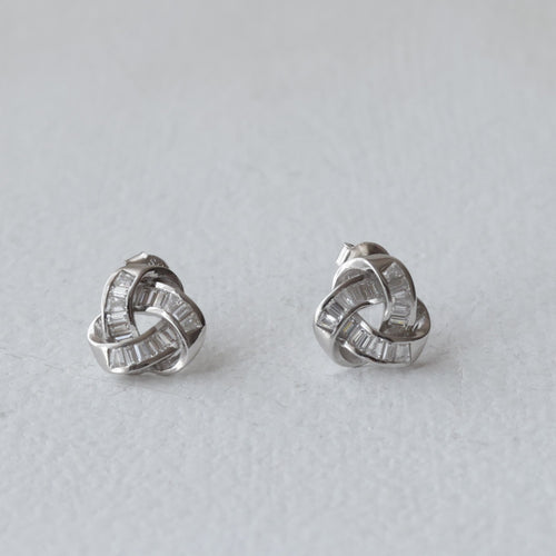 Luxe Baguette Ribbon 92.5 Silver Studs