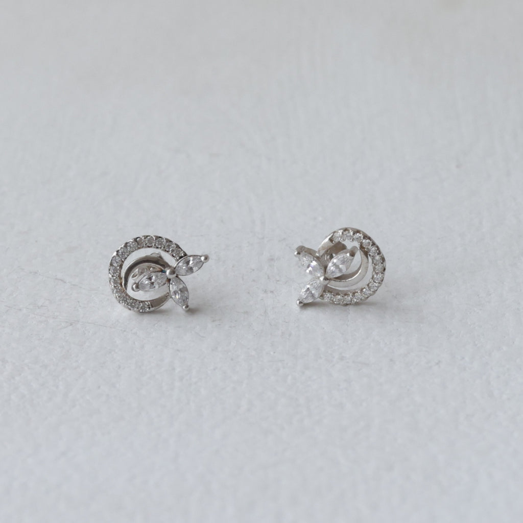 Sparkling Orbit Petal 92.5 Silver Studs