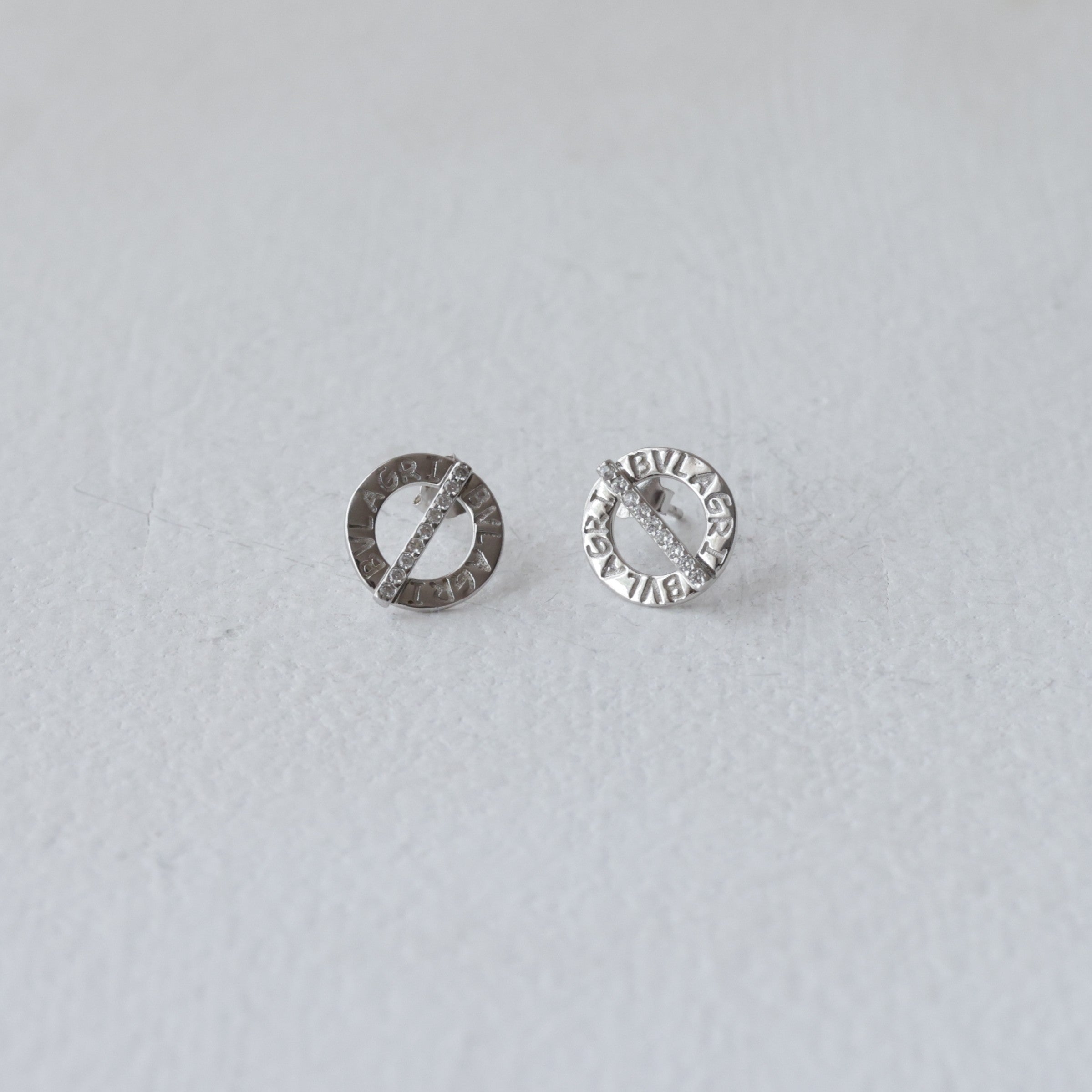 The Engraved Disc & Crystal Bar 92.5 Silver Studs