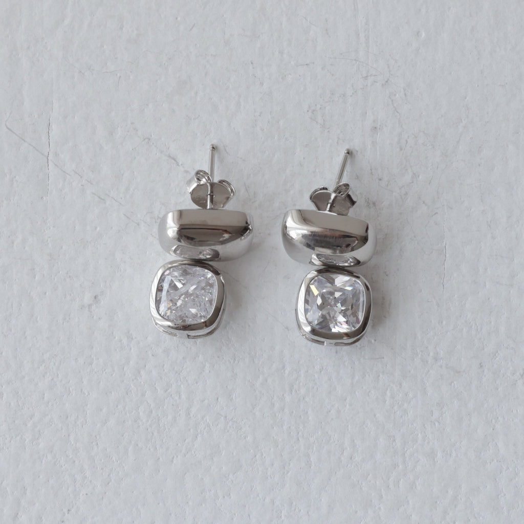 Minimalist Bold Solitaire 92.5 Silver Earrings