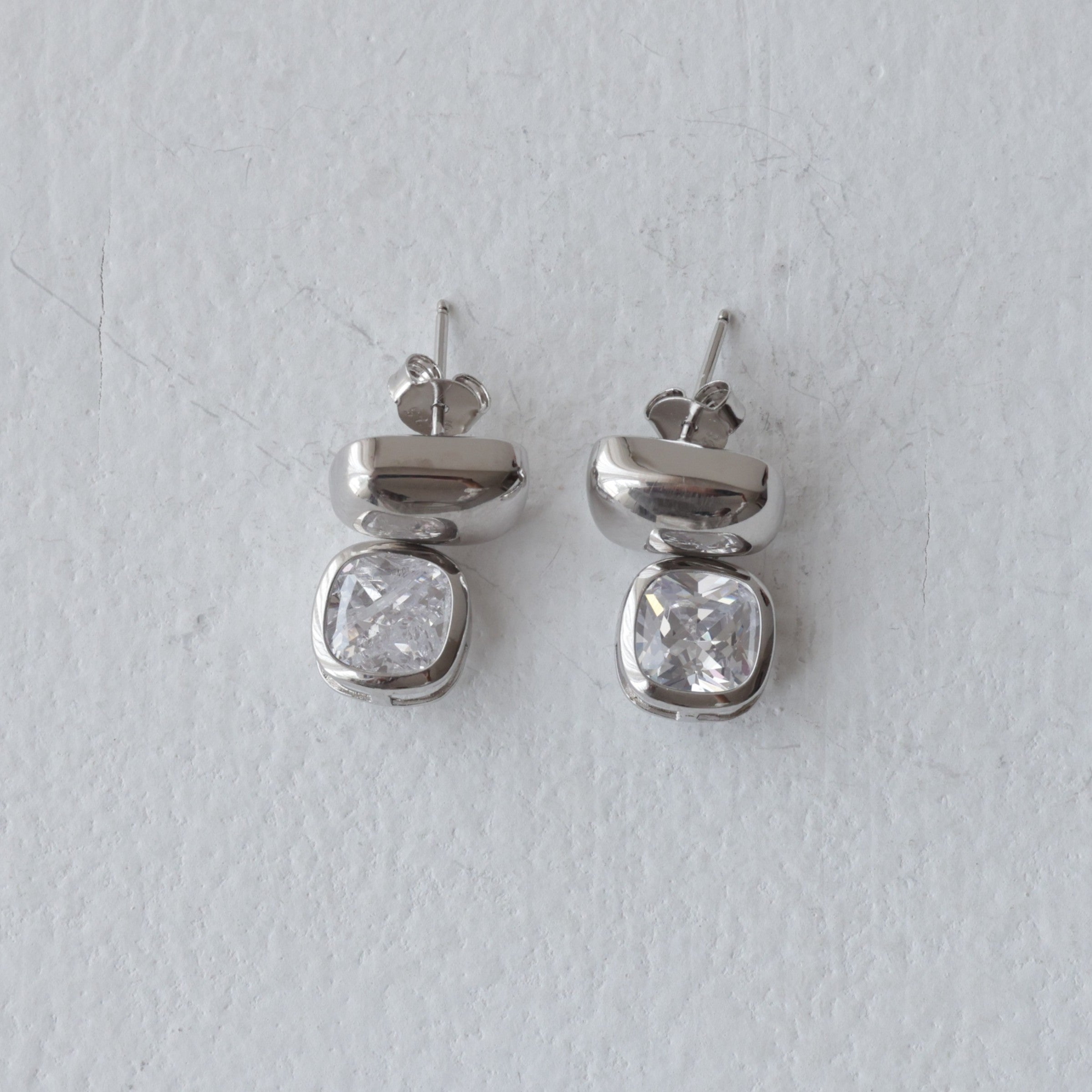 Minimalist Bold Solitaire 92.5 Silver Earrings