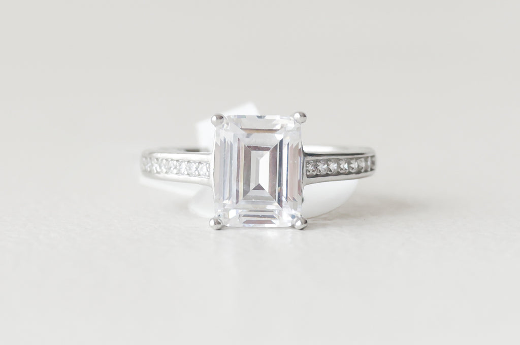 The Timeless Emerald Signature Ring