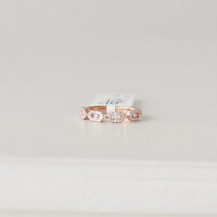 The Vega Rose Gold Link Band