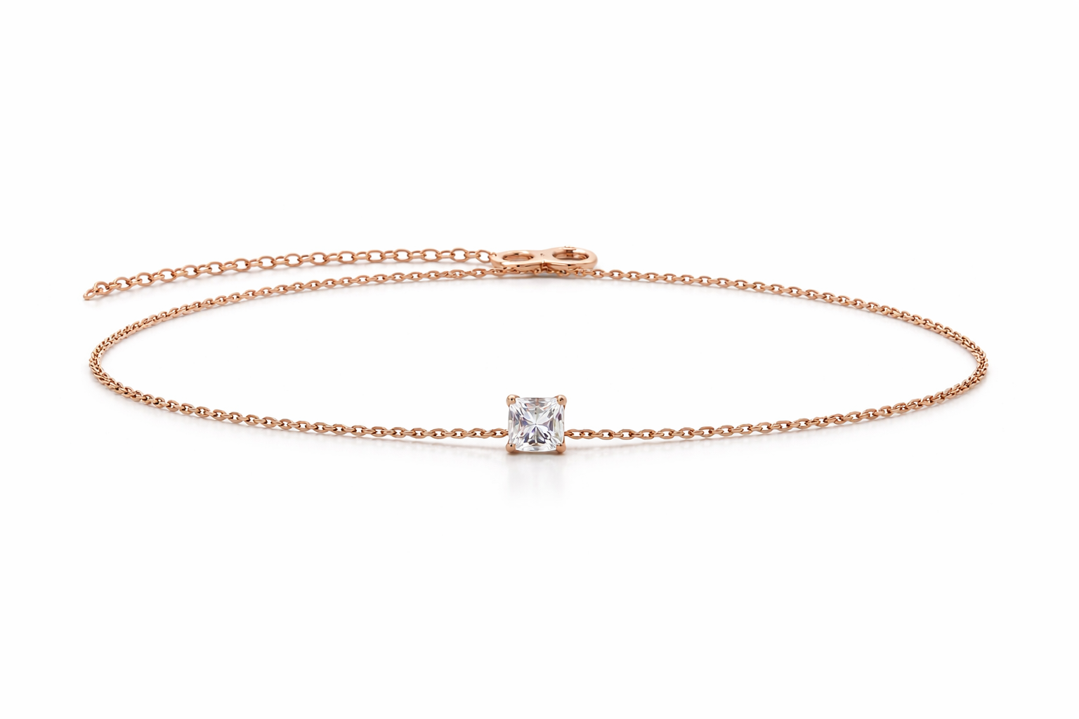 The Solitaire Radiance Chain Bracelet