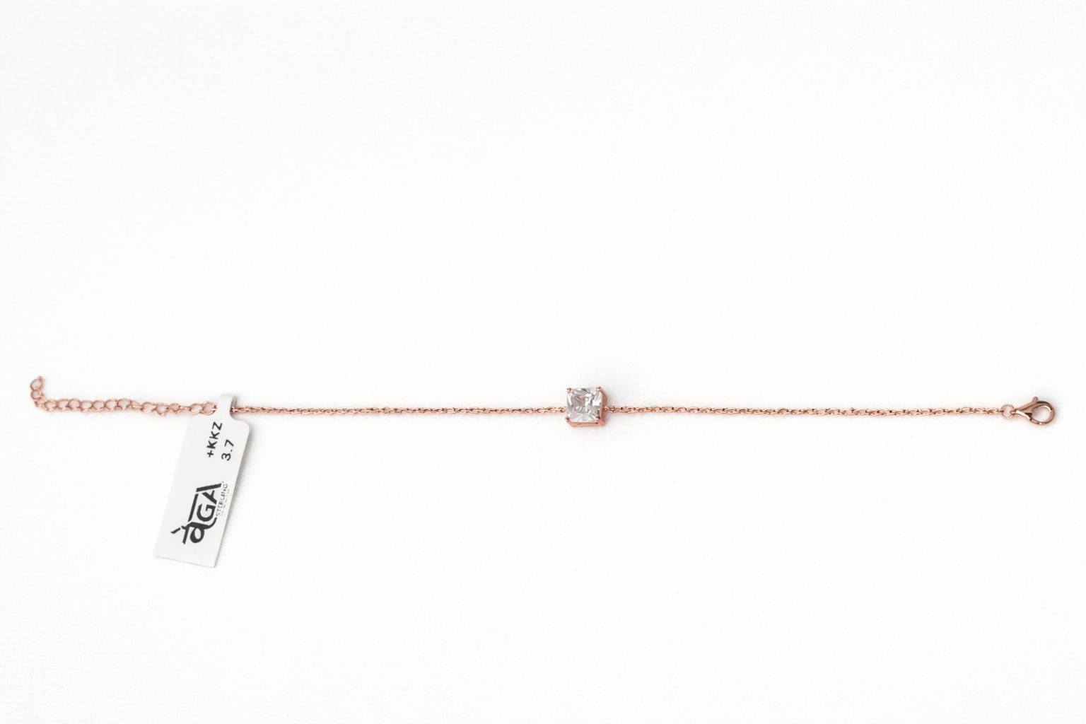 The Solitaire Radiance Chain Bracelet