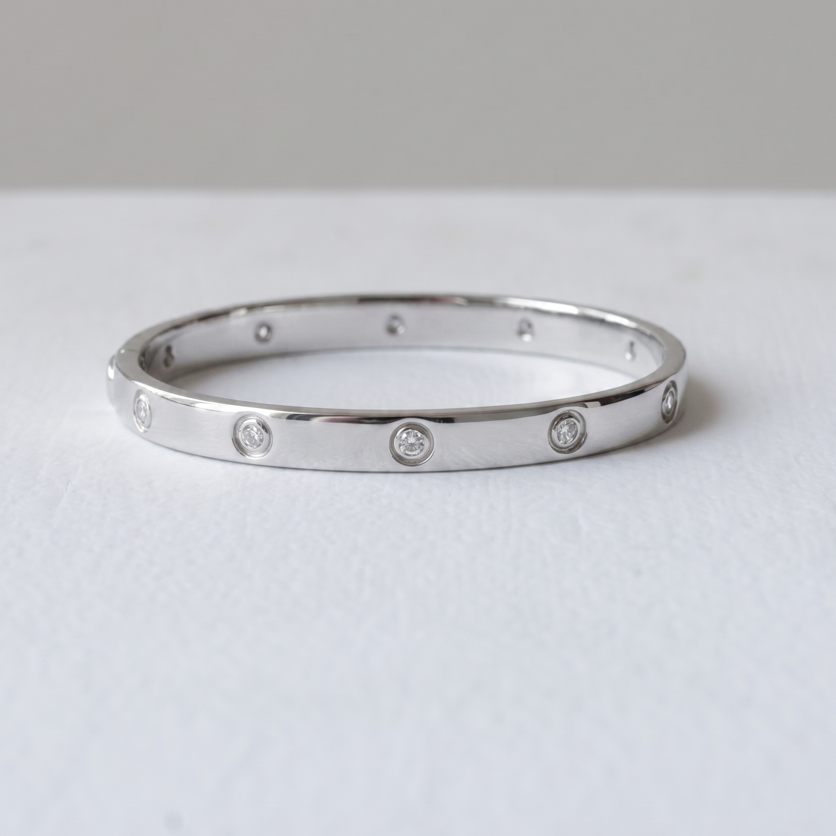 Minimalist Bezel Stone 92.5 Silver Kada