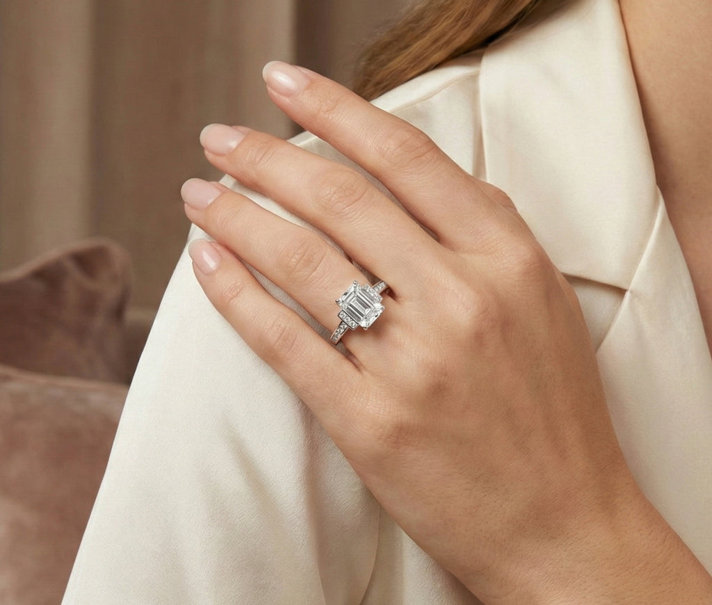 The Vega Trinity Emerald Ring