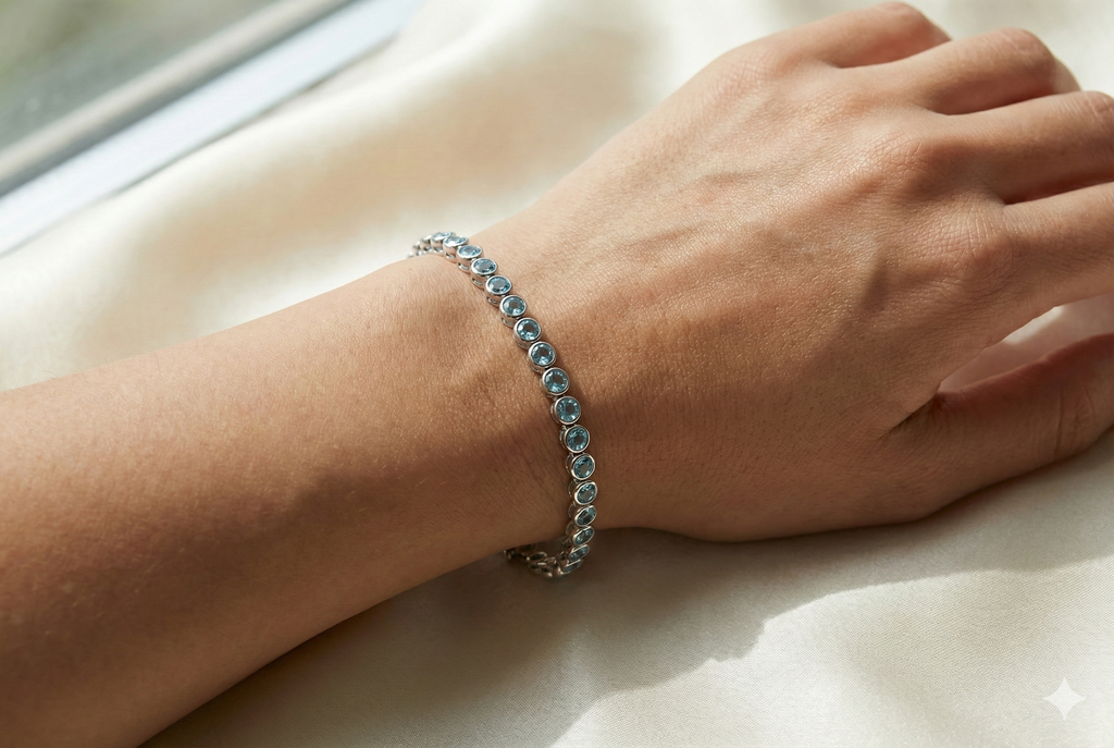 The Serene Azure Bezel Bracelet