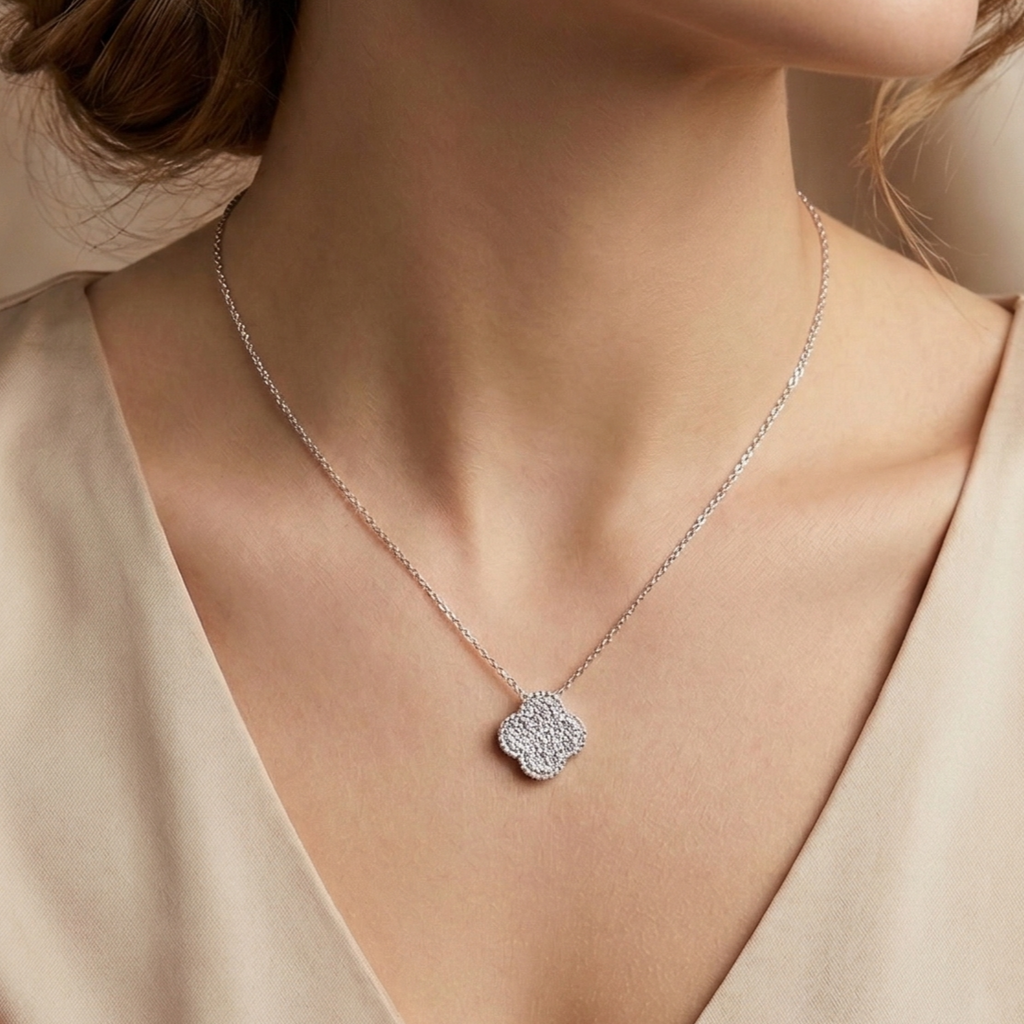 The Diamond-Dust Clover Chain