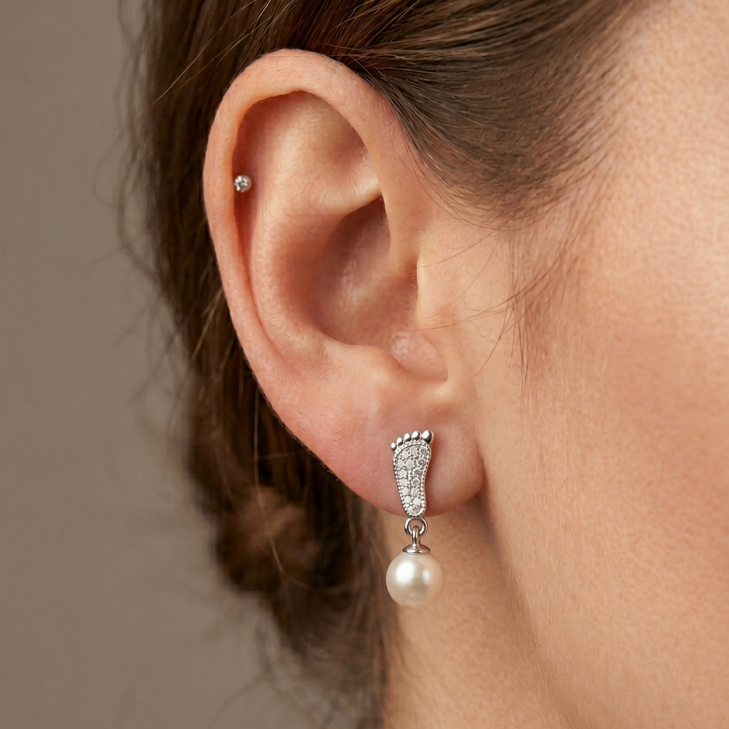 The Crystal Footprint & Pearl 92.5 Silver Drops