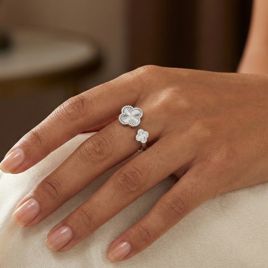 The Vega Lucky Clover Open Ring
