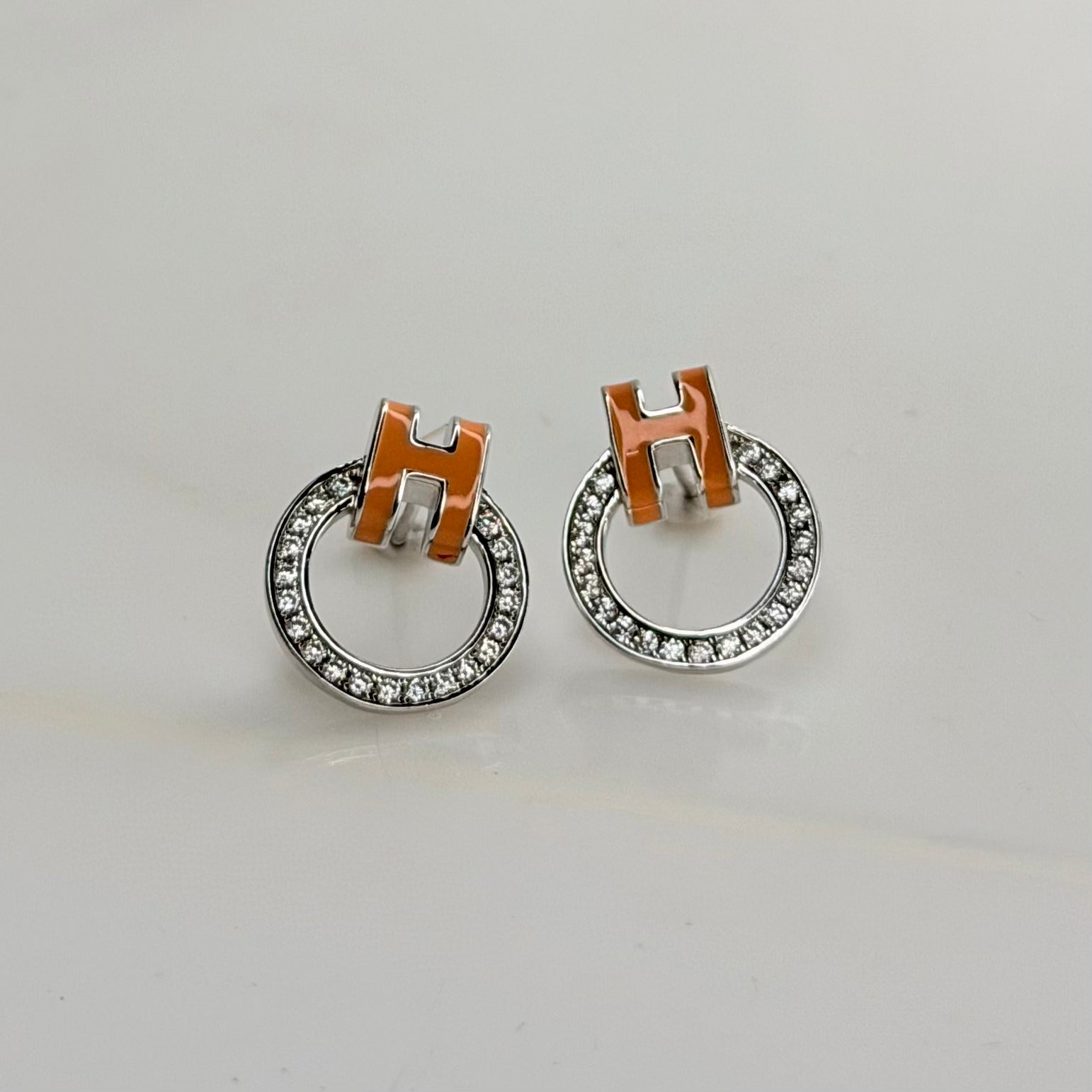 The Signature 'H' Crystal Ring 92.5 Silver Studs
